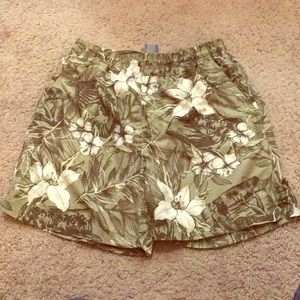 Hawiaan Patterned Faded Glory Swim Trunks